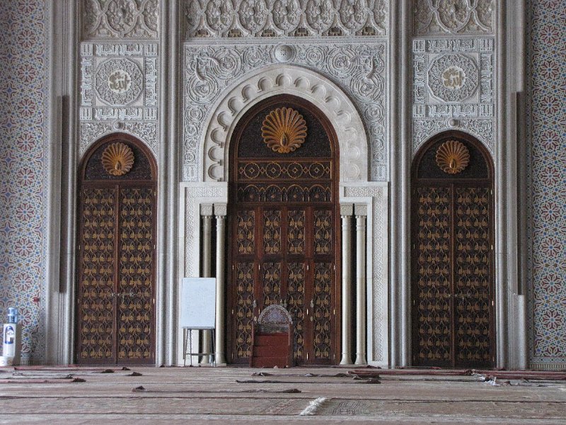 120312_deuren moskee hassan ii.jpg - Prachtig versierde deuren.